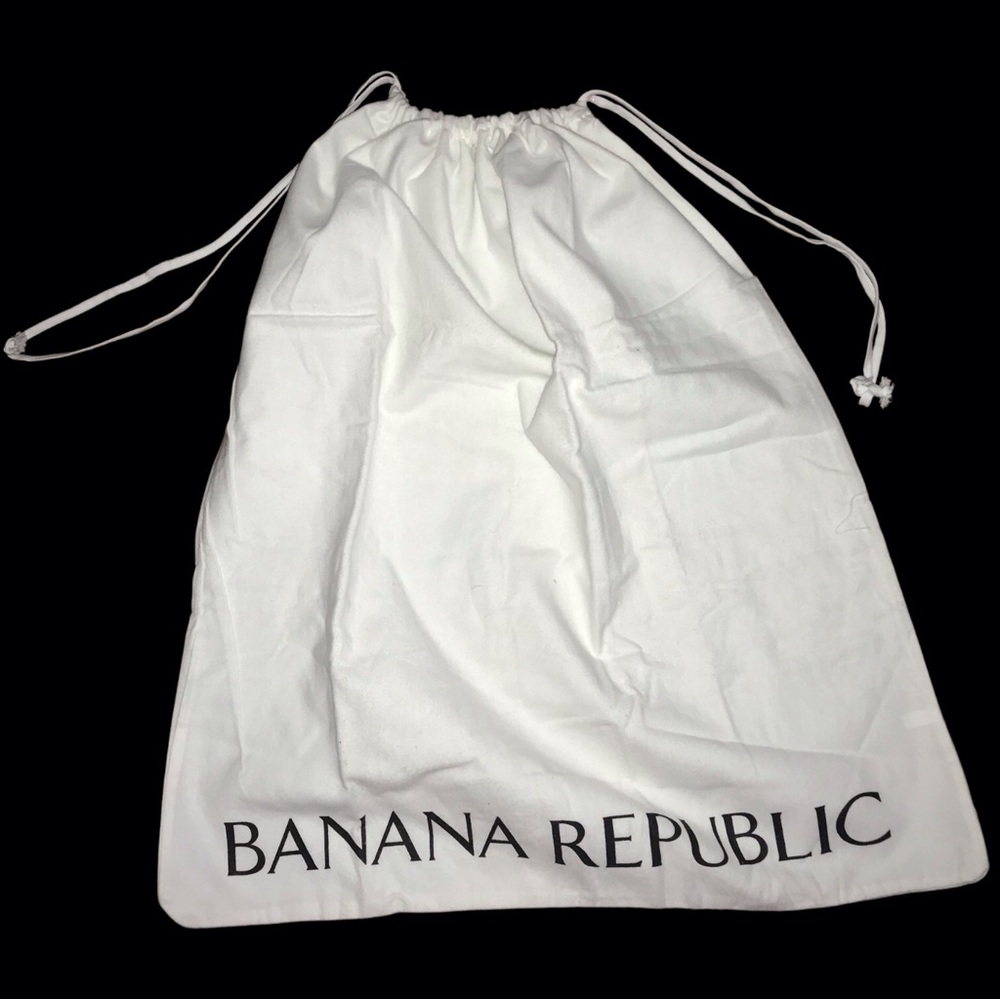 Banana Republic Classic White Drawstring Pouch